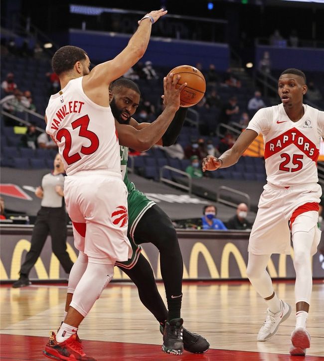 豪门对决!NBA2K上演世纪大战 豪门对决!NBA2K上演世纪大战