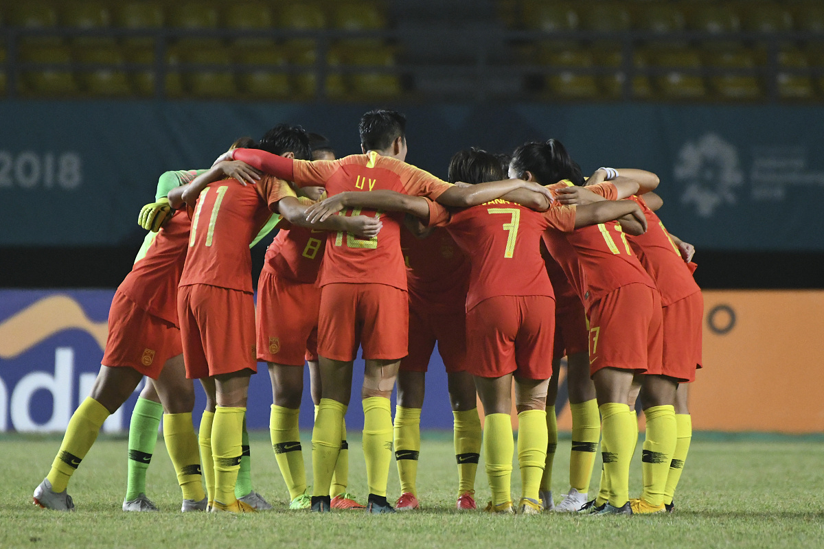 爱游戏在线-印尼队鏖战中国队，陈雨菲带队取胜