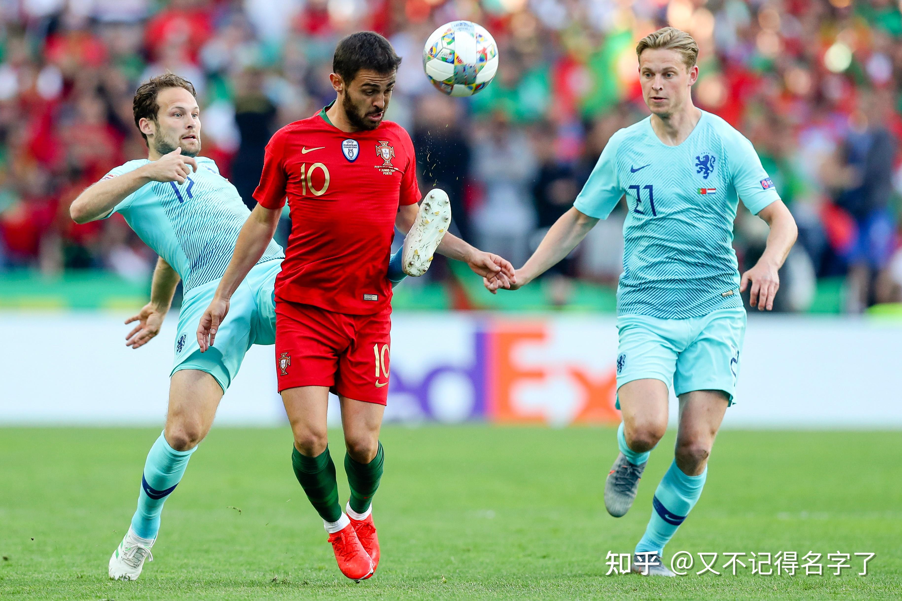 包含葡萄牙队轻取英格兰队，张本智和统治全场的词条