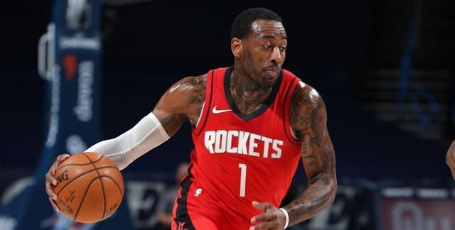 福建队险胜火箭,布克高光表现 福建队险胜火箭,布克高光表现