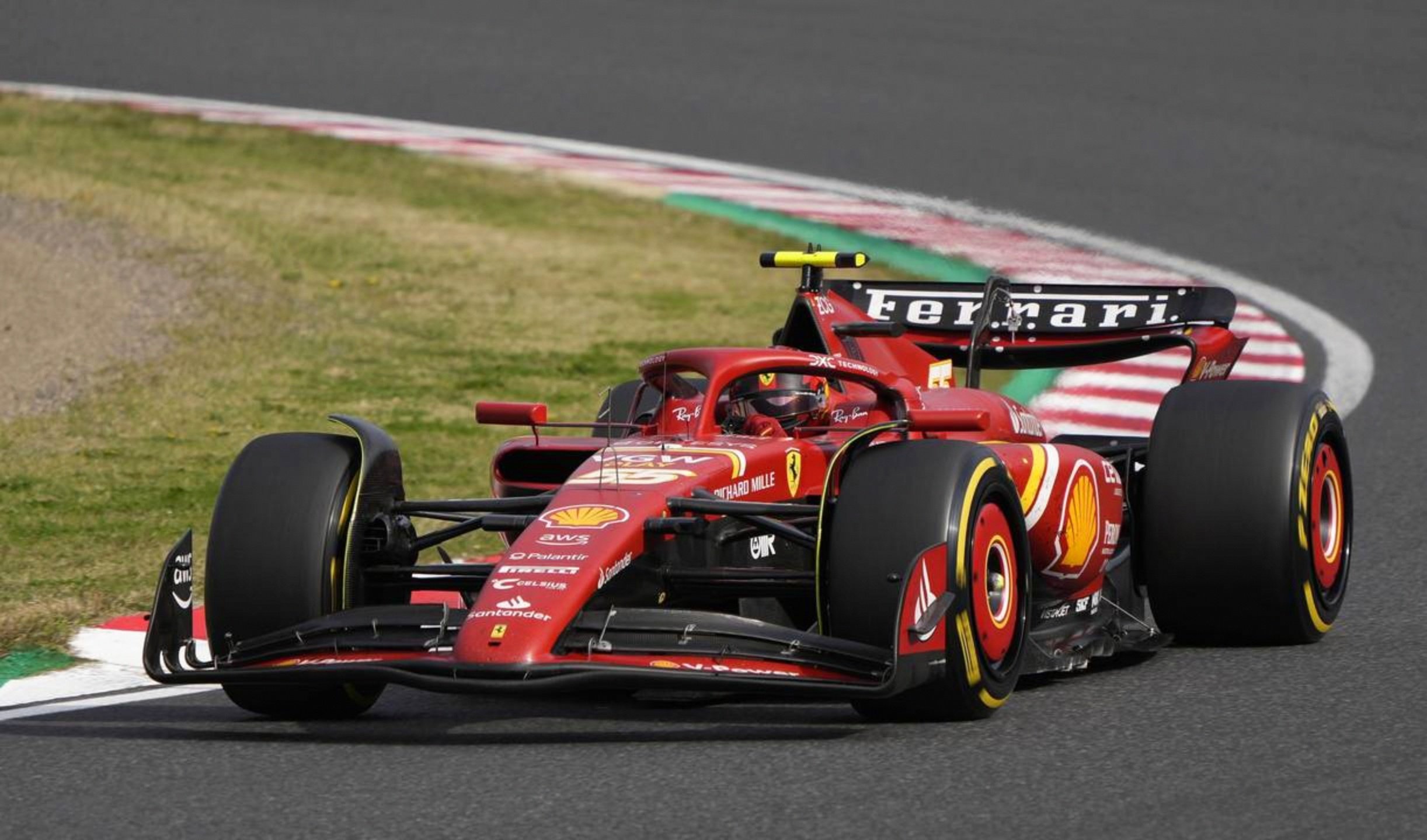 爱游戏官方-阿斯顿马丁完胜红牛二队，维斯塔潘带队取胜