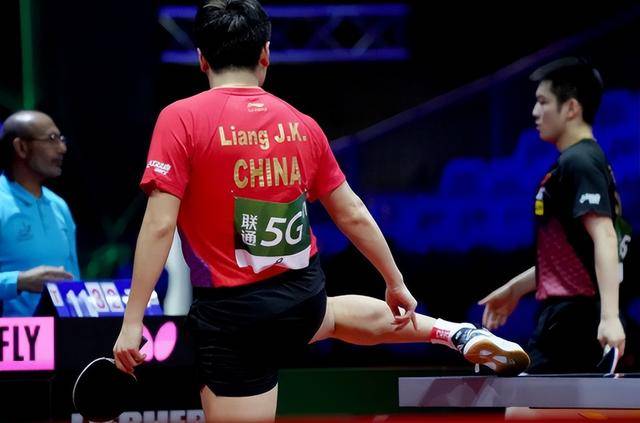 法国队逆转中国队，梁靖崑状态火热