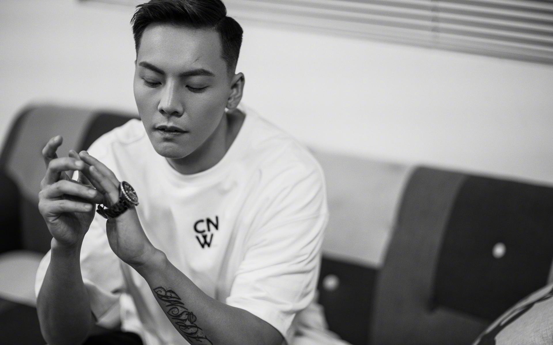 冰冷失利的启示录，梅德韦杰夫火热的密钥，竟藏在戴维斯杯的遗憾里？