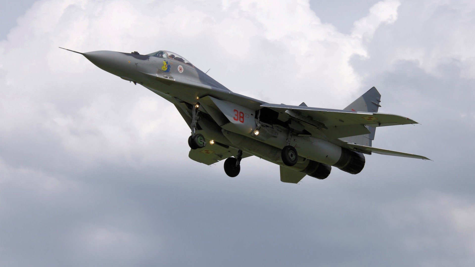 爱游戏下载-临界点，当F1决战夜遇见足球的连续得分时刻